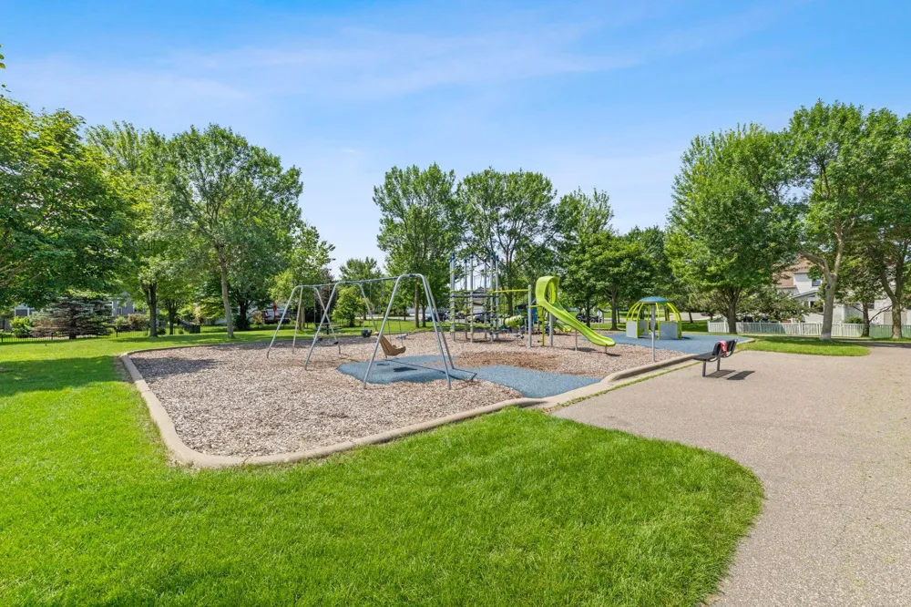 9050 Merrimac Lane Maple Grove, MN 55311