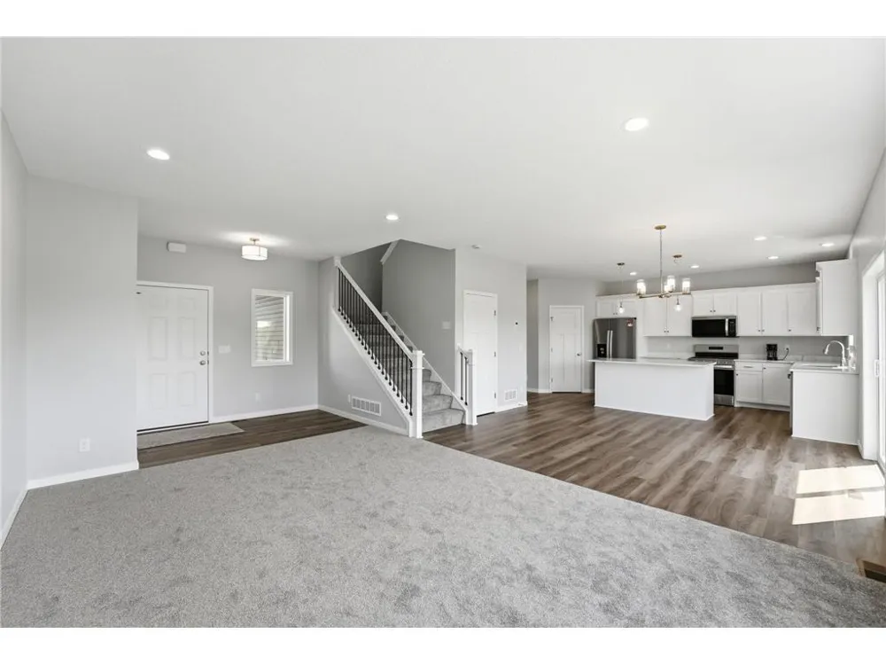 977 45th Avenue NE Saint Cloud, MN 56304
