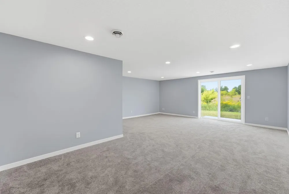977 45th Avenue NE Saint Cloud, MN 56304