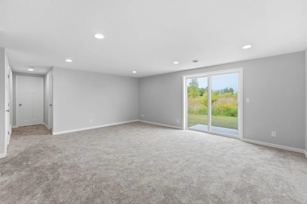 977 45th Avenue NE Saint Cloud, MN 56304