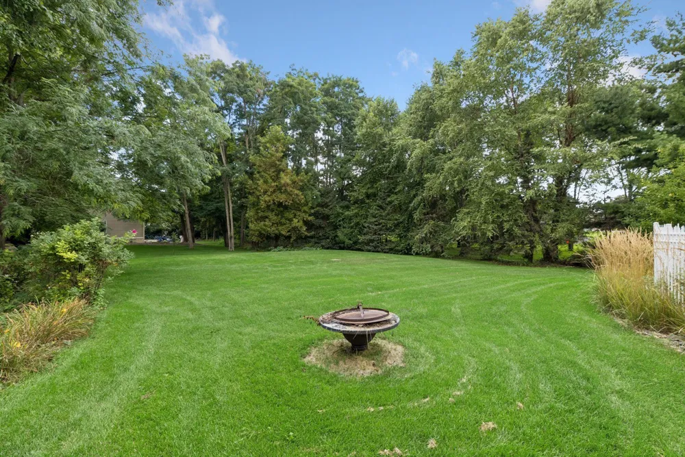 3 Scotch Pine Lane North Oaks, MN 55127