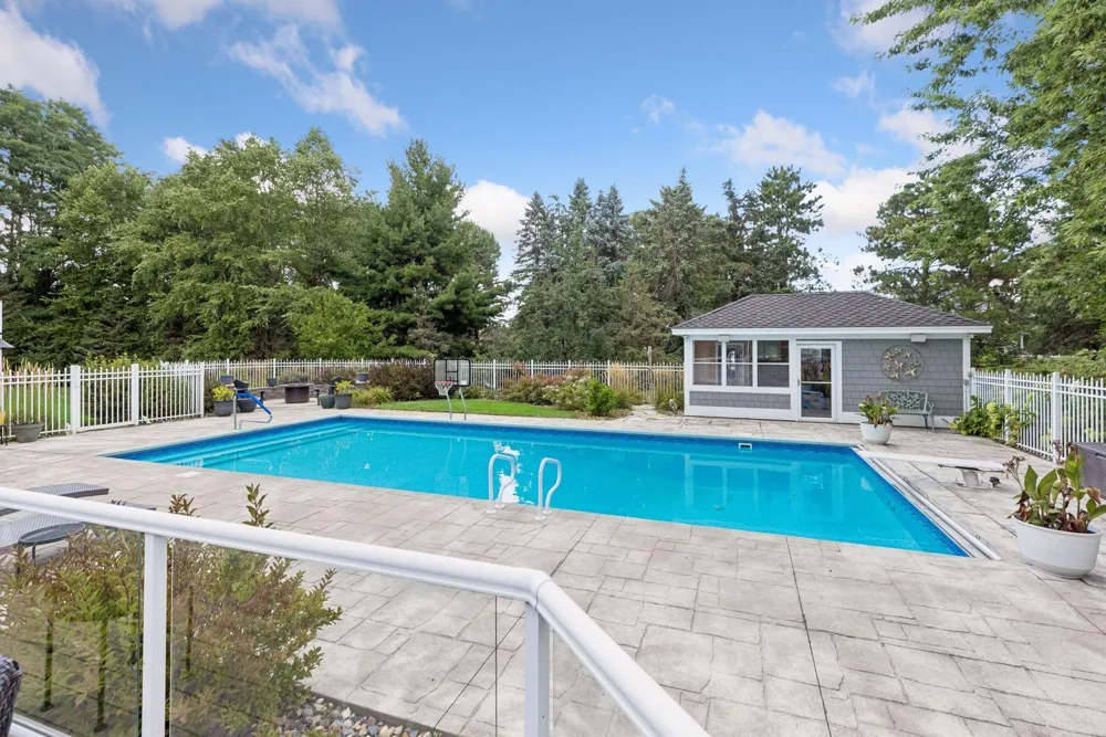 3 Scotch Pine Lane North Oaks, MN 55127