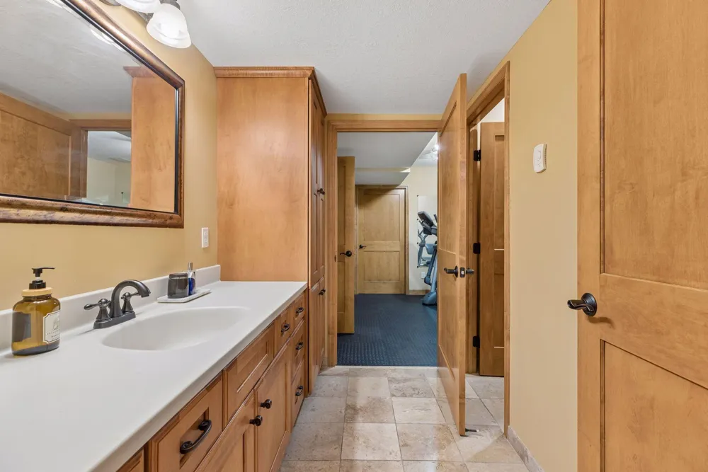 3 Scotch Pine Lane North Oaks, MN 55127