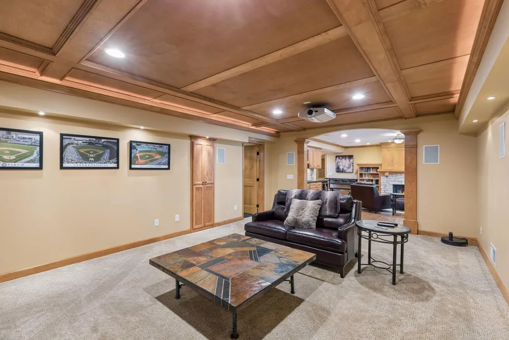 3 Scotch Pine Lane North Oaks, MN 55127