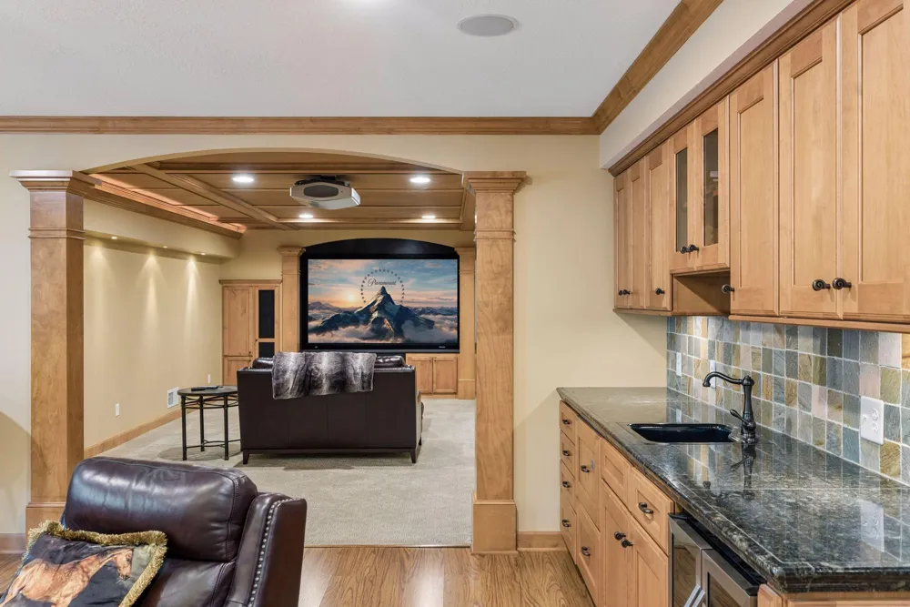 3 Scotch Pine Lane North Oaks, MN 55127