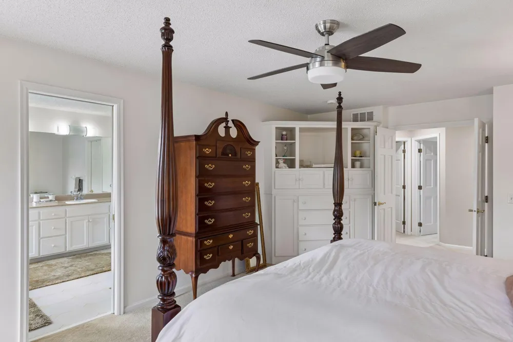 3 Scotch Pine Lane North Oaks, MN 55127
