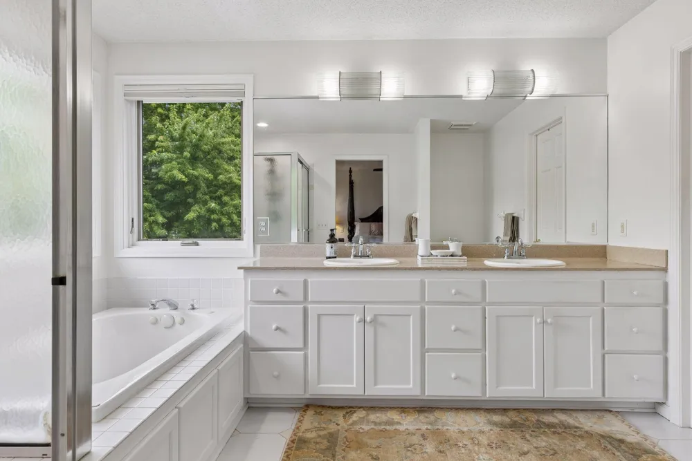 3 Scotch Pine Lane North Oaks, MN 55127