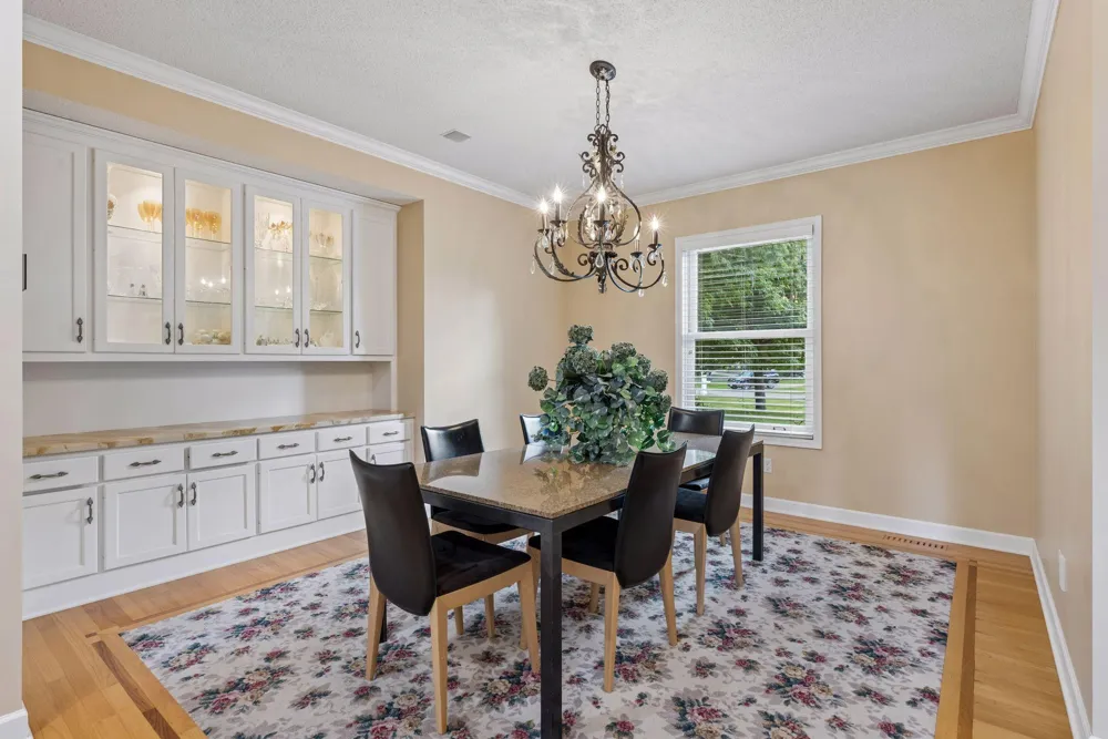 3 Scotch Pine Lane North Oaks, MN 55127