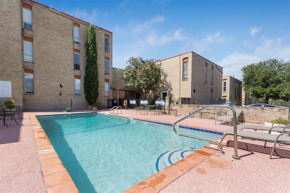 3431 North Hills Drive #126 Austin, TX 78731