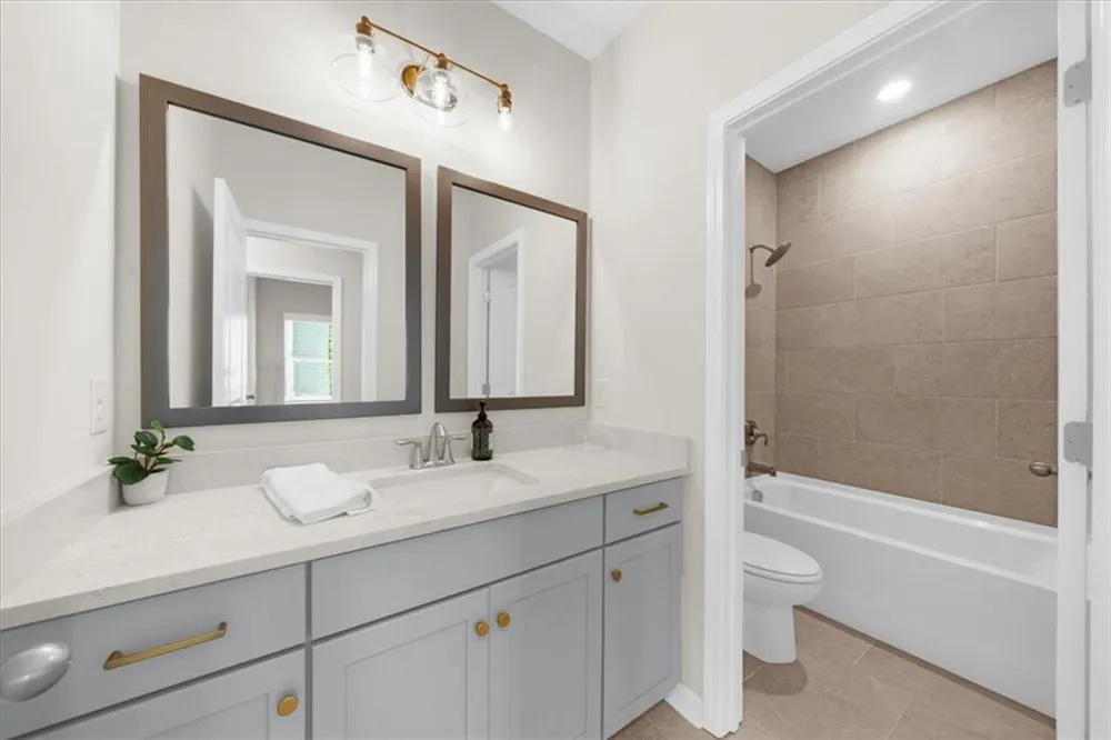5553 Keswick Drive Flowery Branch, GA 30542