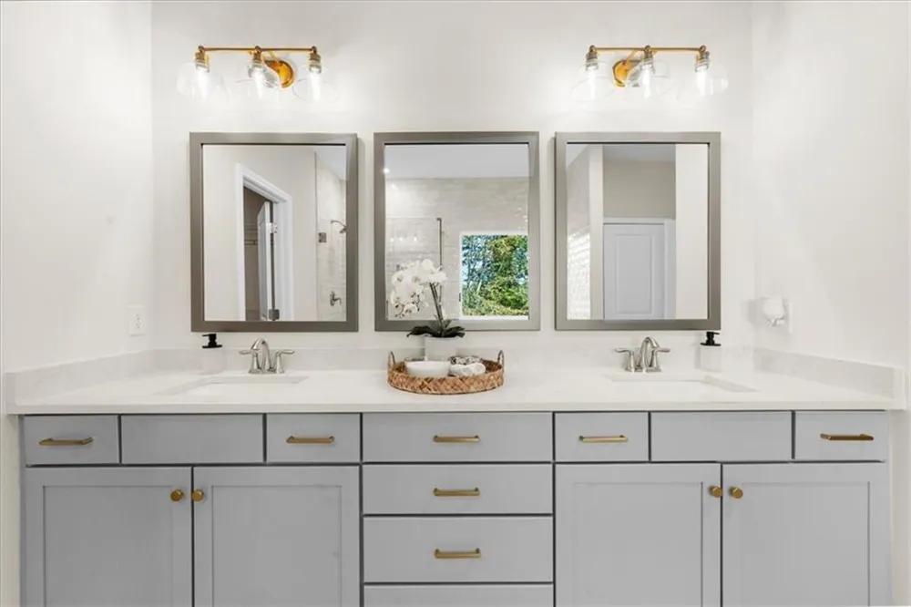 5553 Keswick Drive Flowery Branch, GA 30542
