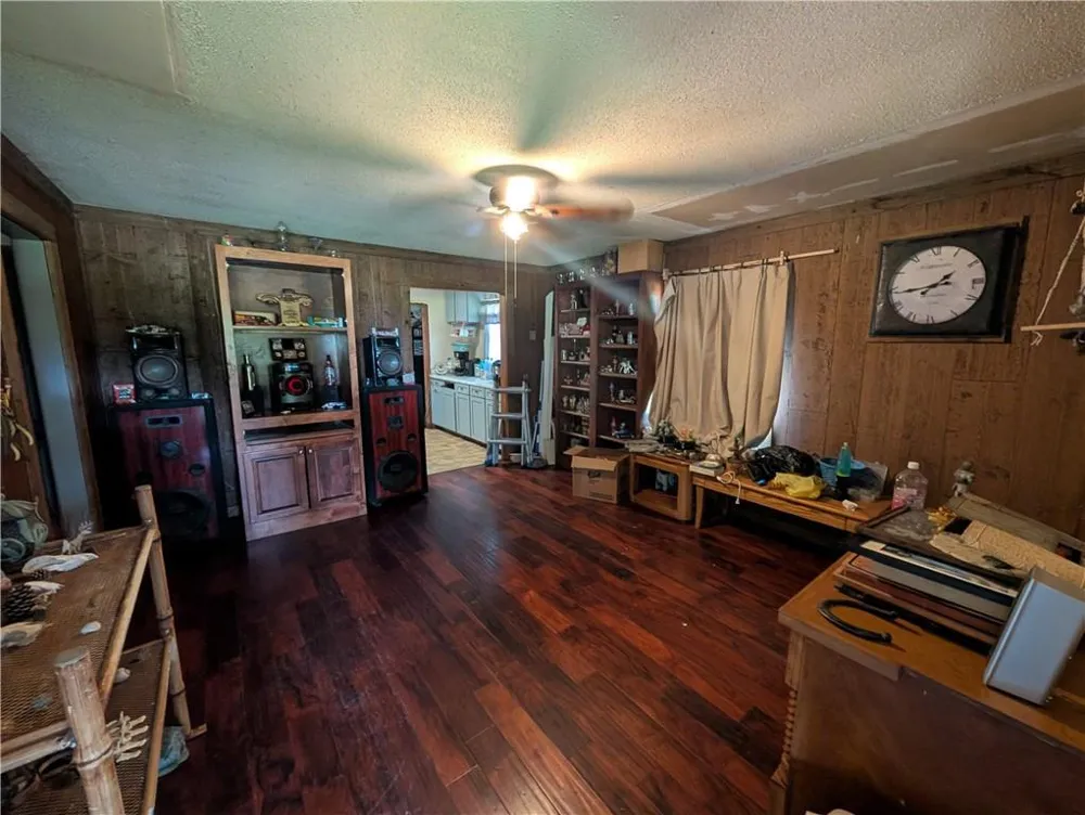 144 Hales Landing Road Bainbridge, GA 39817