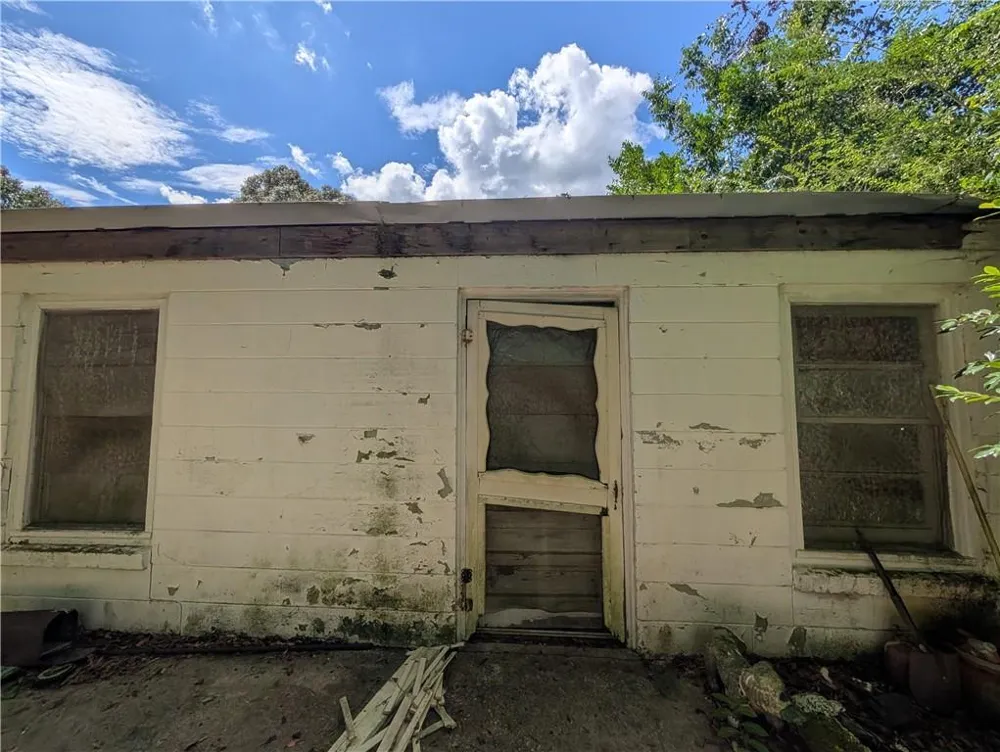 144 Hales Landing Road Bainbridge, GA 39817
