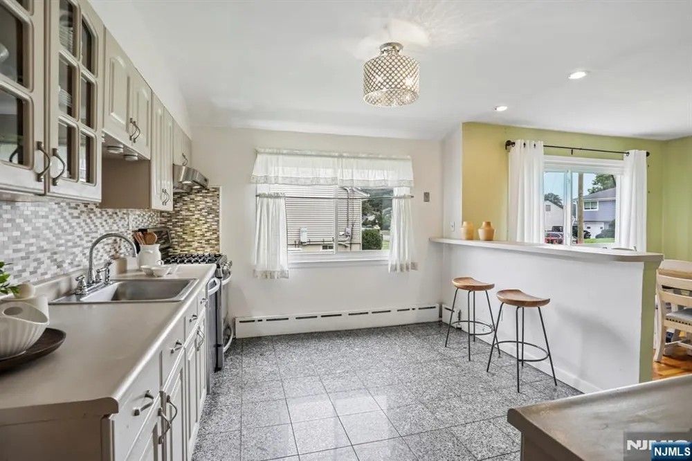 145 Sutton Place New Milford, NJ 07646