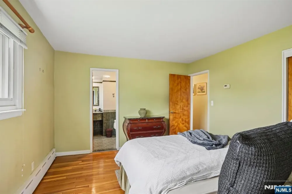 145 Sutton Place New Milford, NJ 07646