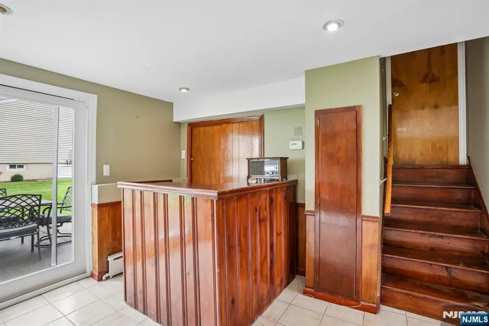 145 Sutton Place New Milford, NJ 07646