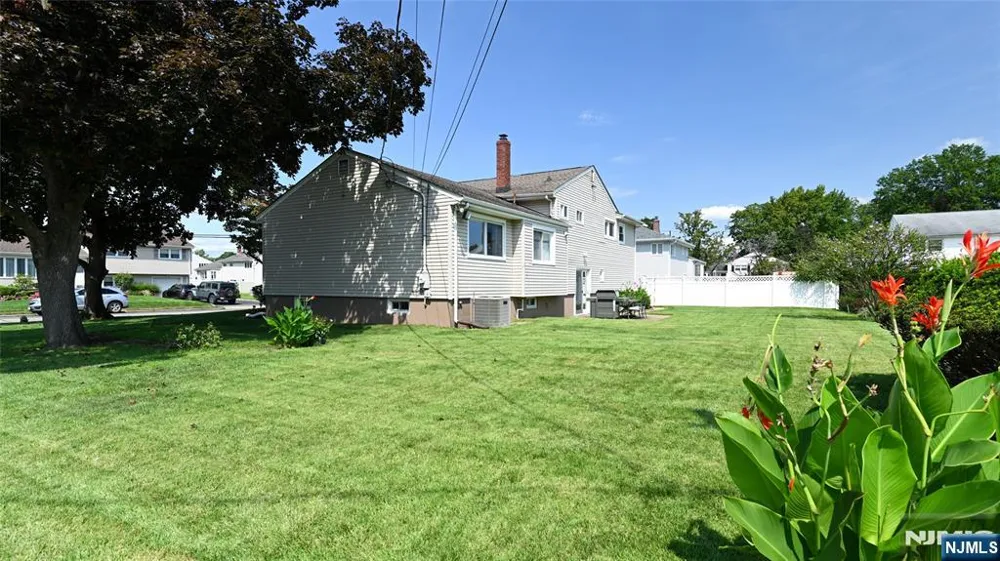 145 Sutton Place New Milford, NJ 07646