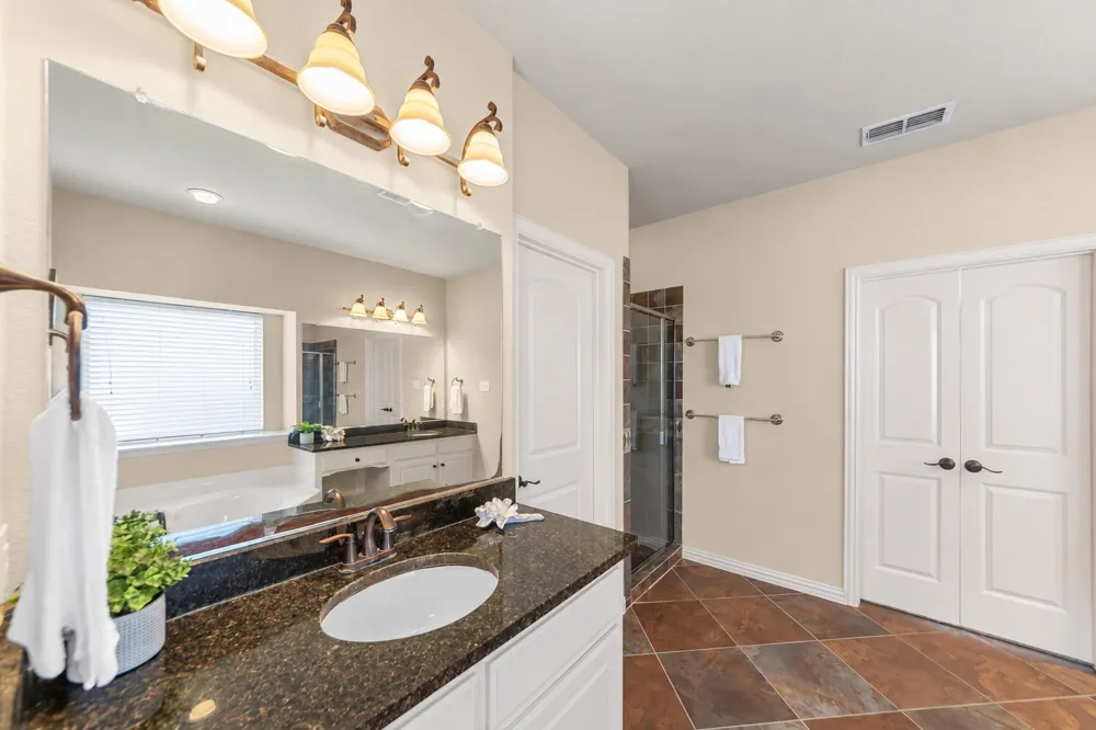 5143 Stream Crest Way Fairview, TX 75069