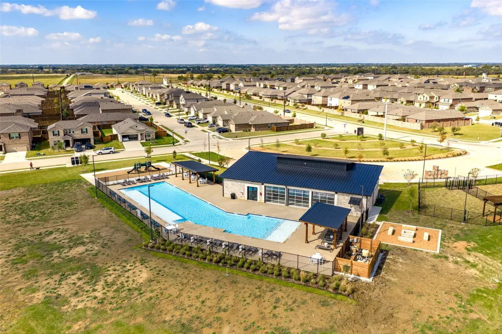 14206 Zealand Drive Pilot Point, TX 76258