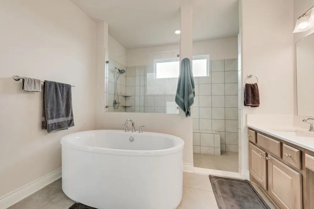 481 Ike Road Waxahachie, TX 75165
