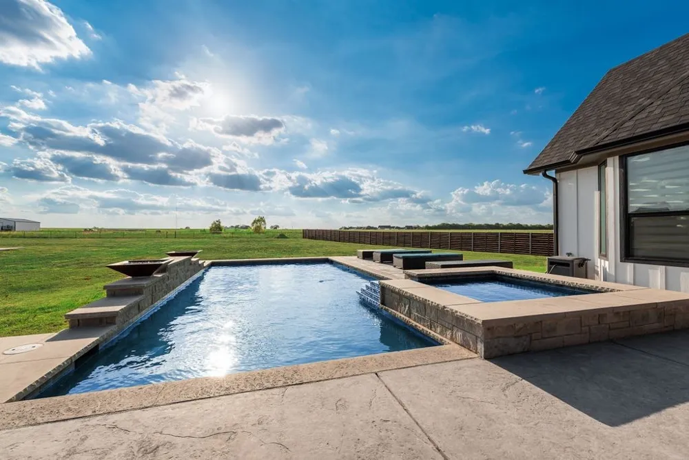 481 Ike Road Waxahachie, TX 75165