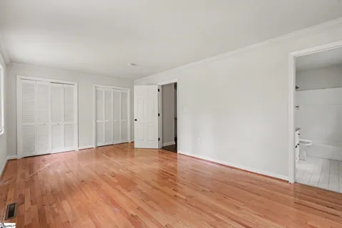 210 Lakeview Drive