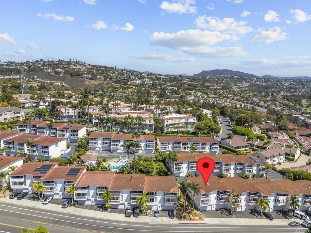 2335 Caringa Way #18 Carlsbad, CA 92009