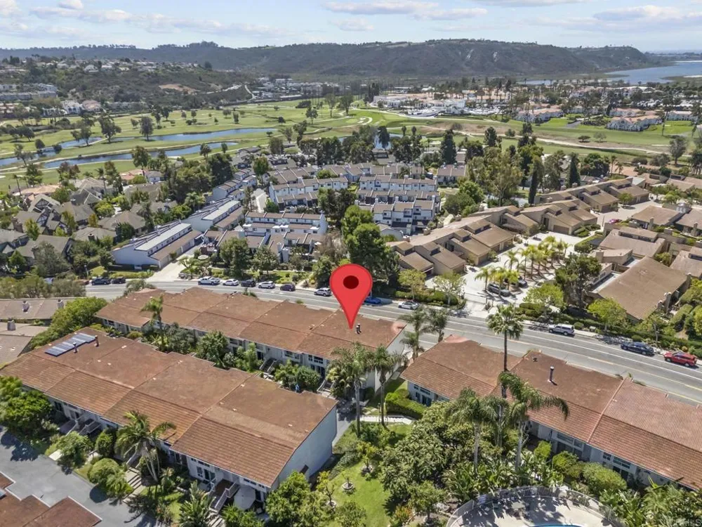 2335 Caringa Way #18 Carlsbad, CA 92009