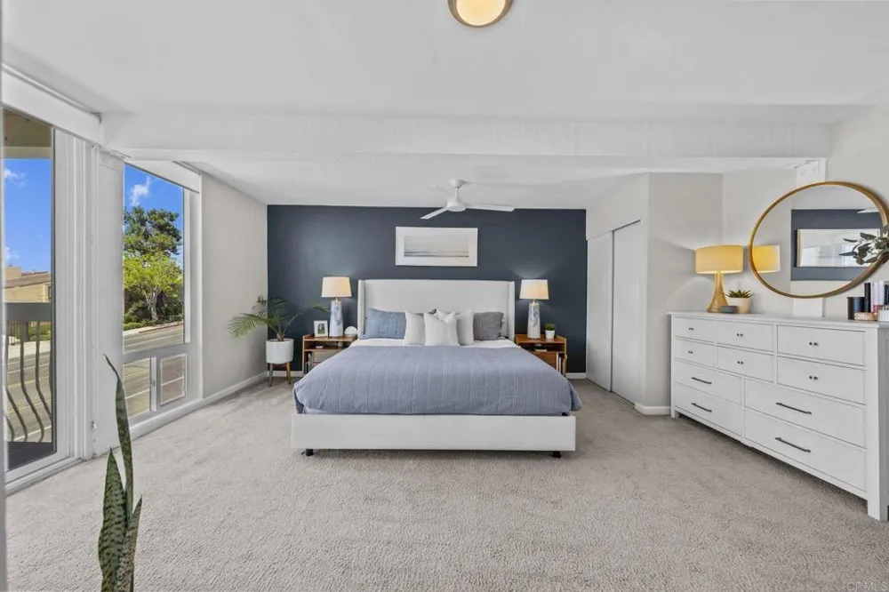 2335 Caringa Way #18 Carlsbad, CA 92009