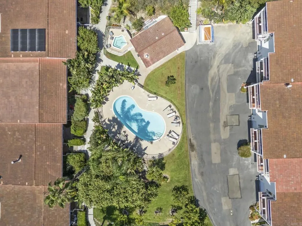 2335 Caringa Way #18 Carlsbad, CA 92009