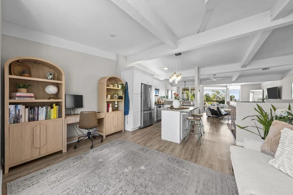 2335 Caringa Way #18 Carlsbad, CA 92009