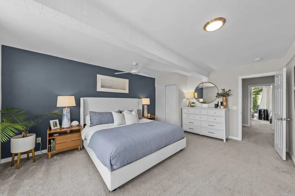 2335 Caringa Way #18 Carlsbad, CA 92009