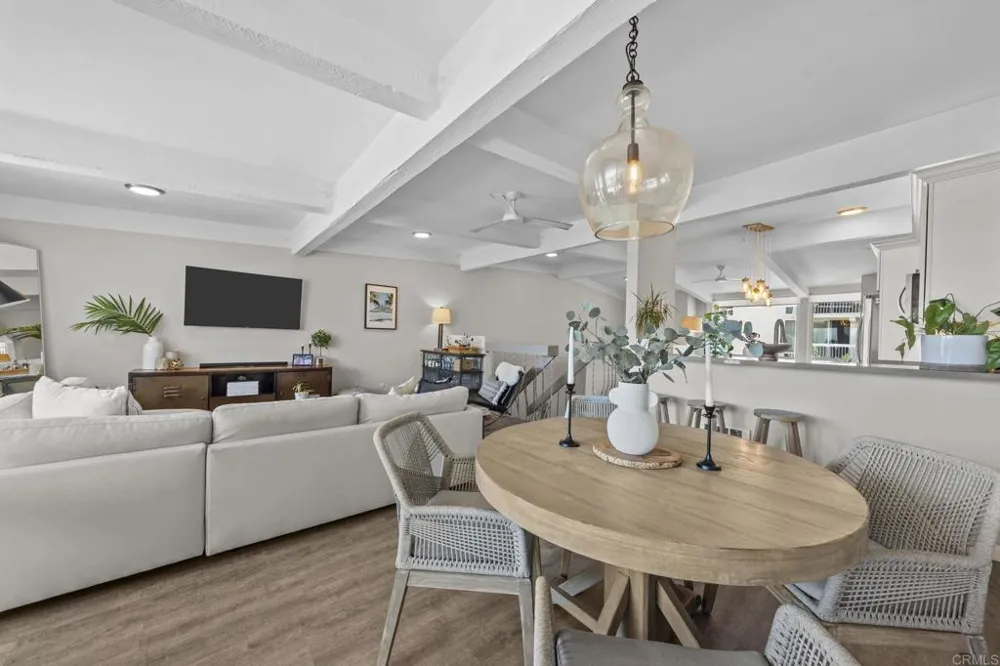 2335 Caringa Way #18 Carlsbad, CA 92009