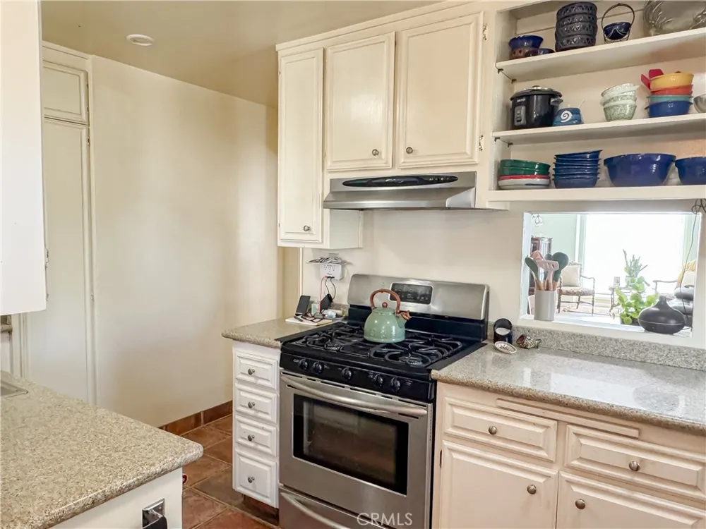 1653 Olive Street Bakersfield, CA 93301