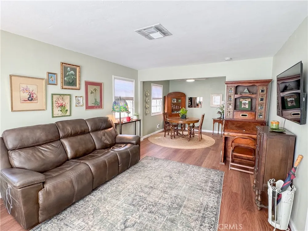 1653 Olive Street Bakersfield, CA 93301