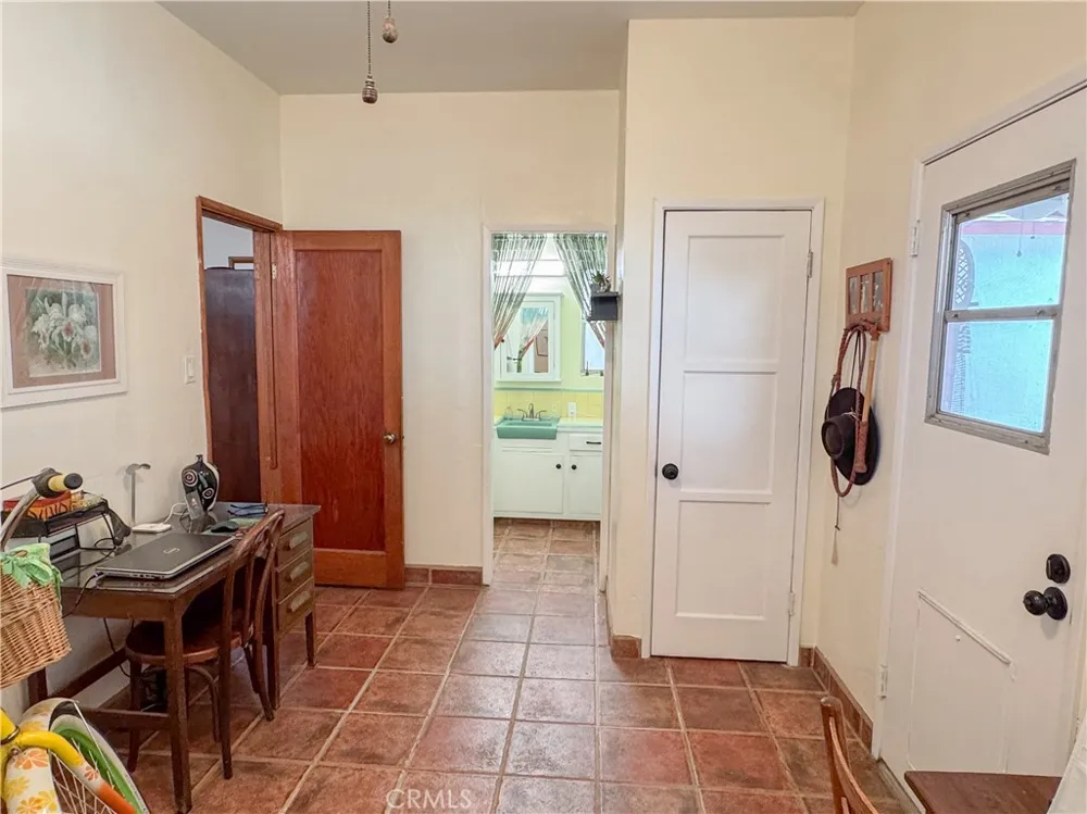 1653 Olive Street Bakersfield, CA 93301