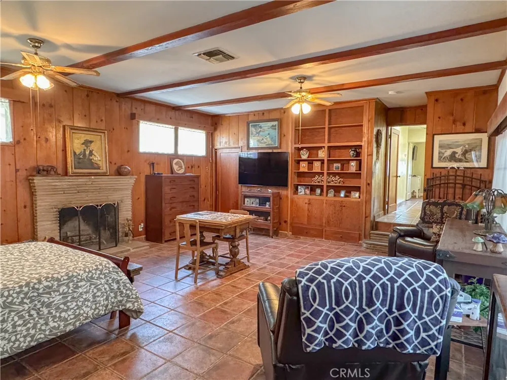 1653 Olive Street Bakersfield, CA 93301