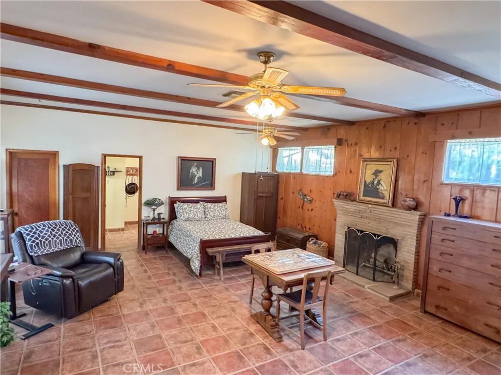 1653 Olive Street Bakersfield, CA 93301