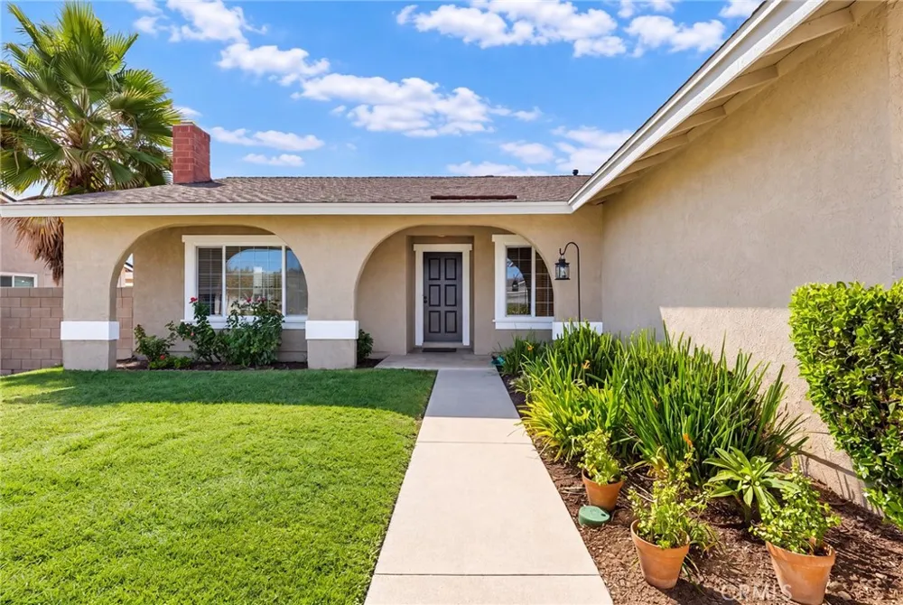 3407 Lucero La Verne, CA 91750