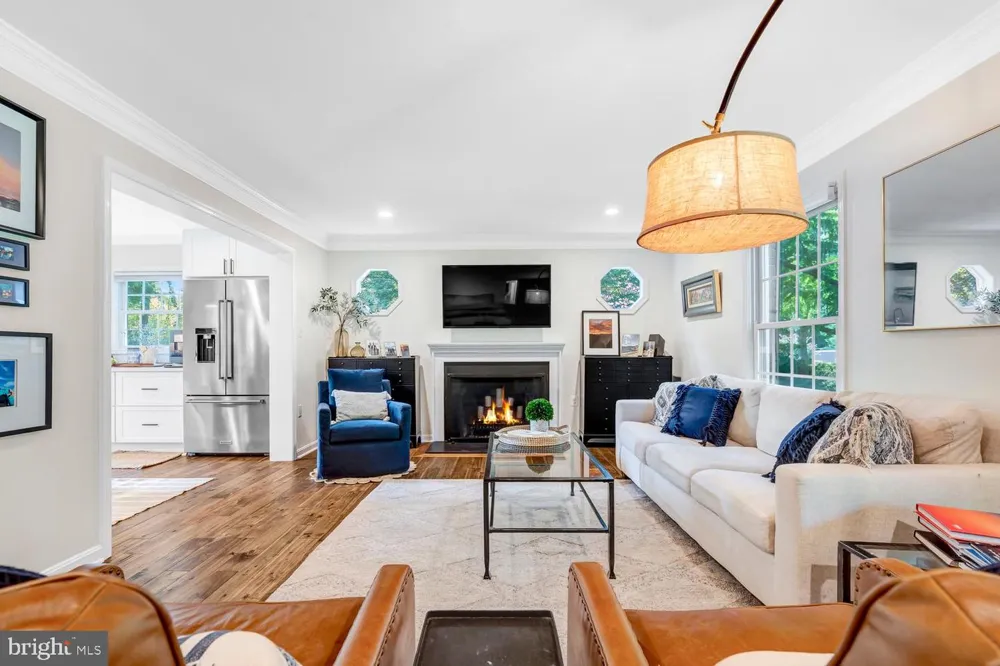 9305 REEF COURT Alexandria, VA 22309