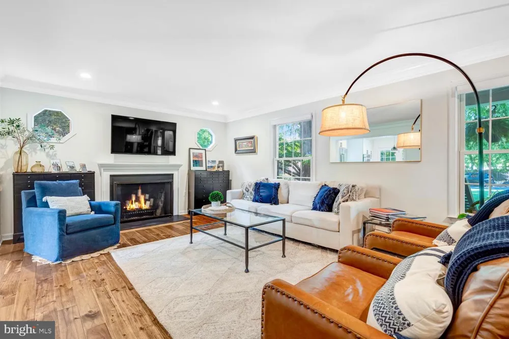 9305 REEF COURT Alexandria, VA 22309