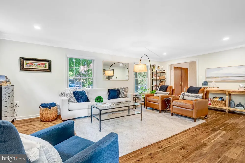 9305 REEF COURT Alexandria, VA 22309