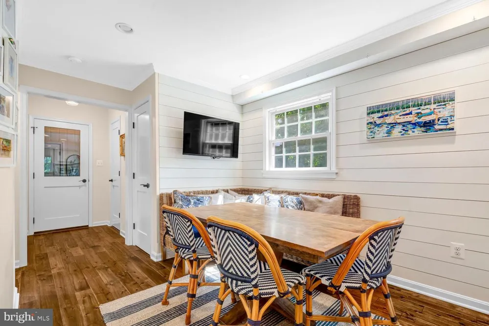 9305 REEF COURT Alexandria, VA 22309