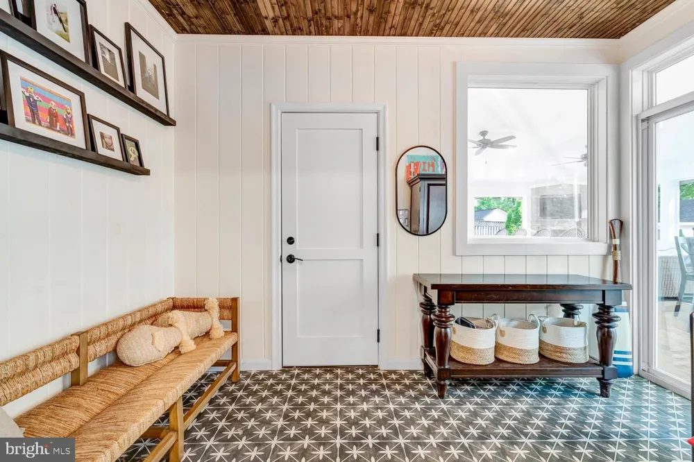 9305 REEF COURT Alexandria, VA 22309