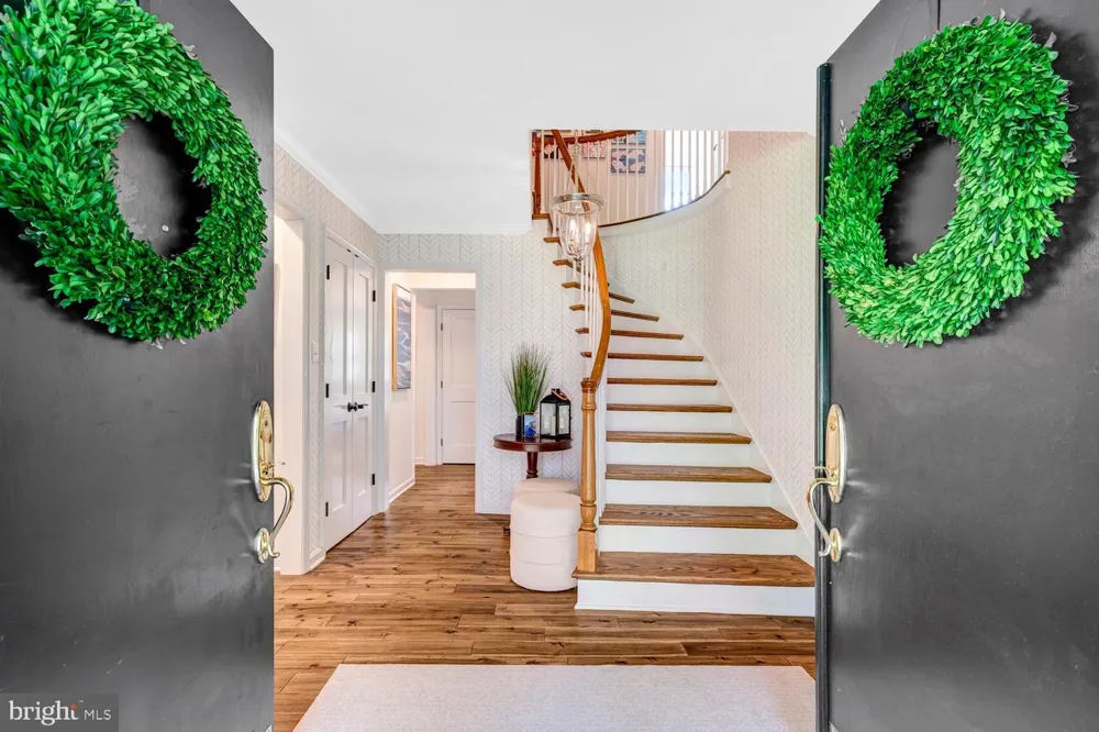 9305 REEF COURT Alexandria, VA 22309