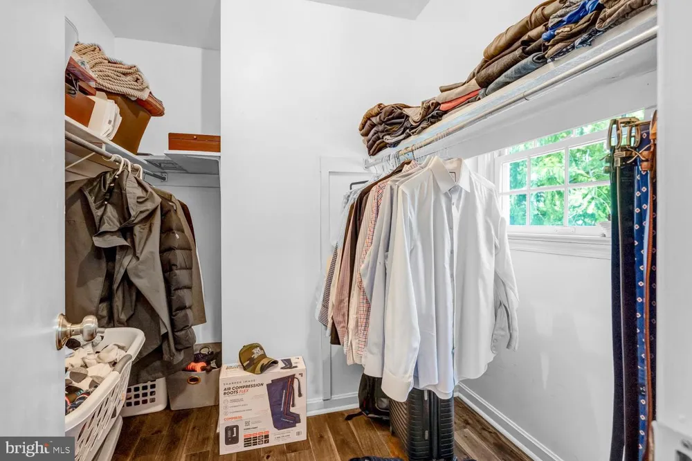 9305 REEF COURT Alexandria, VA 22309