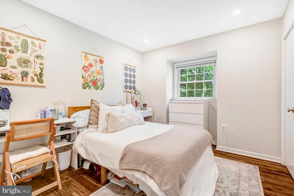 9305 REEF COURT Alexandria, VA 22309