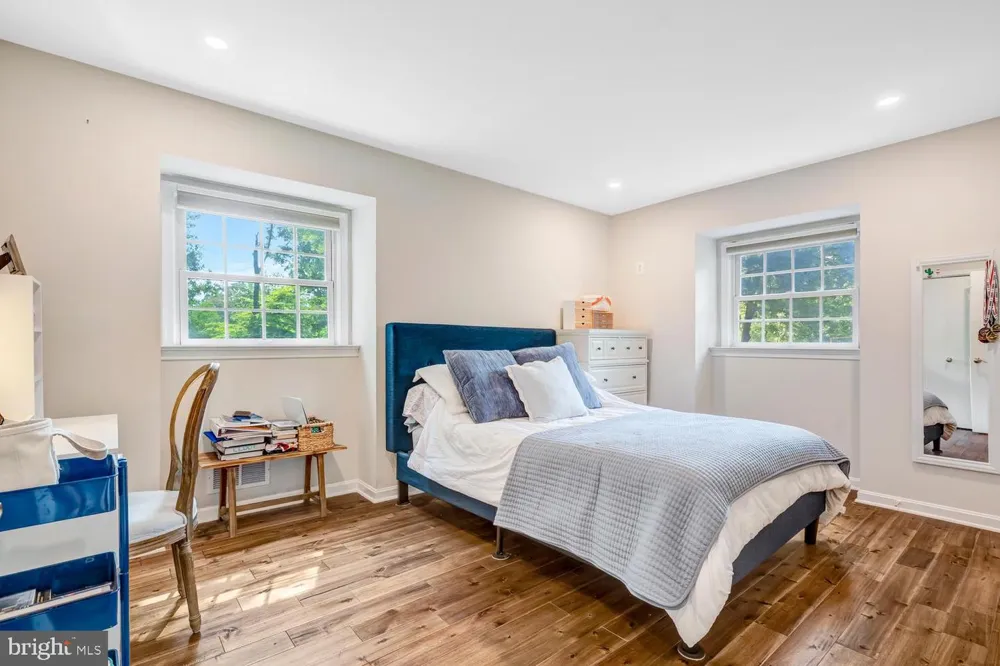 9305 REEF COURT Alexandria, VA 22309