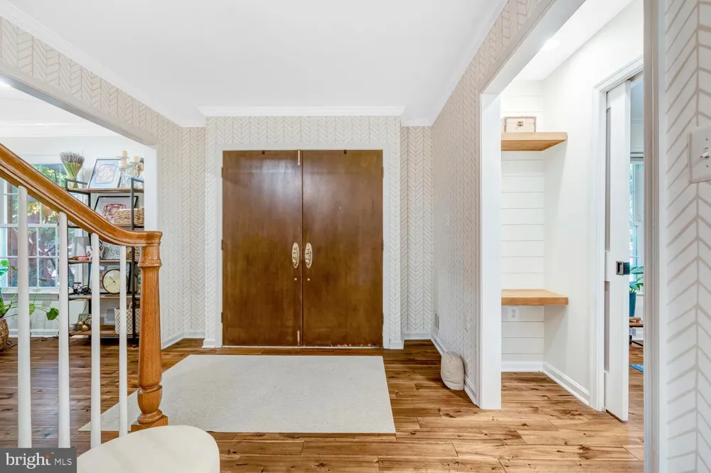 9305 REEF COURT Alexandria, VA 22309
