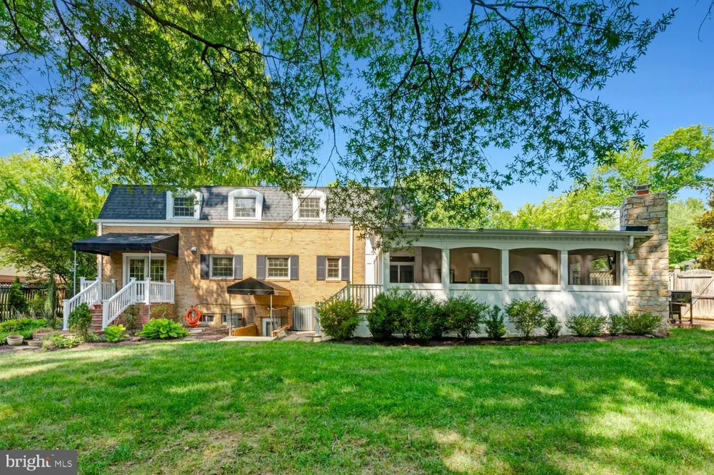 9305 REEF COURT Alexandria, VA 22309